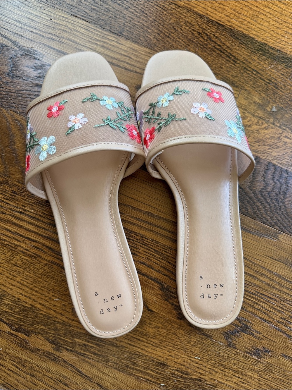 a new day Beige Slide Sandals with Multicolor Floral Embroidery